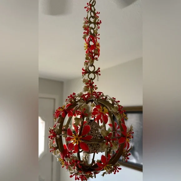 Set of 2 Bell Balls VINTAGE Mistletoe and Poinsettia Kissing Christmas - Picture 2 of 8